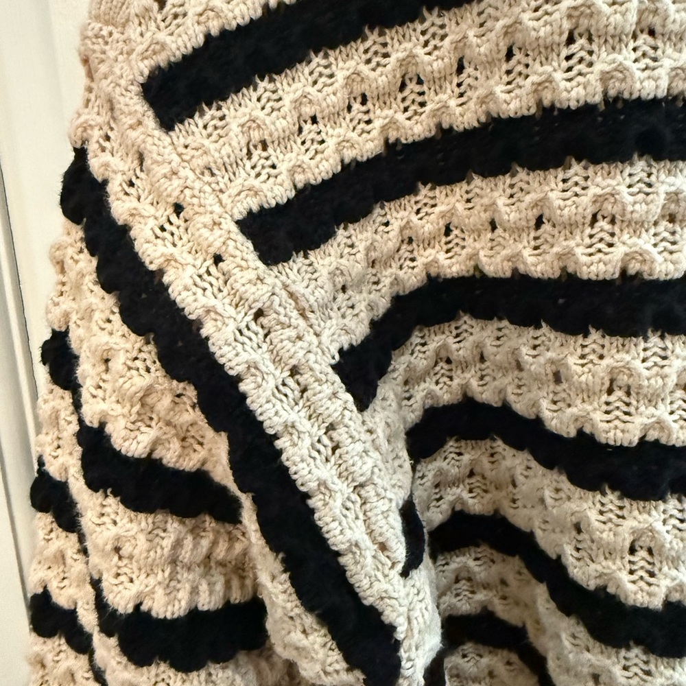 Marled Black and Cream Striped Sweater - Picture 4 of 5